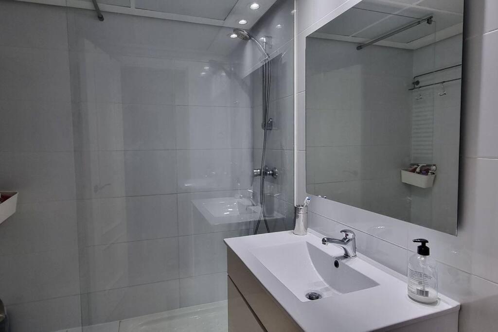 Habitacion Privada En El Centro De Madrid Exteriér fotografie